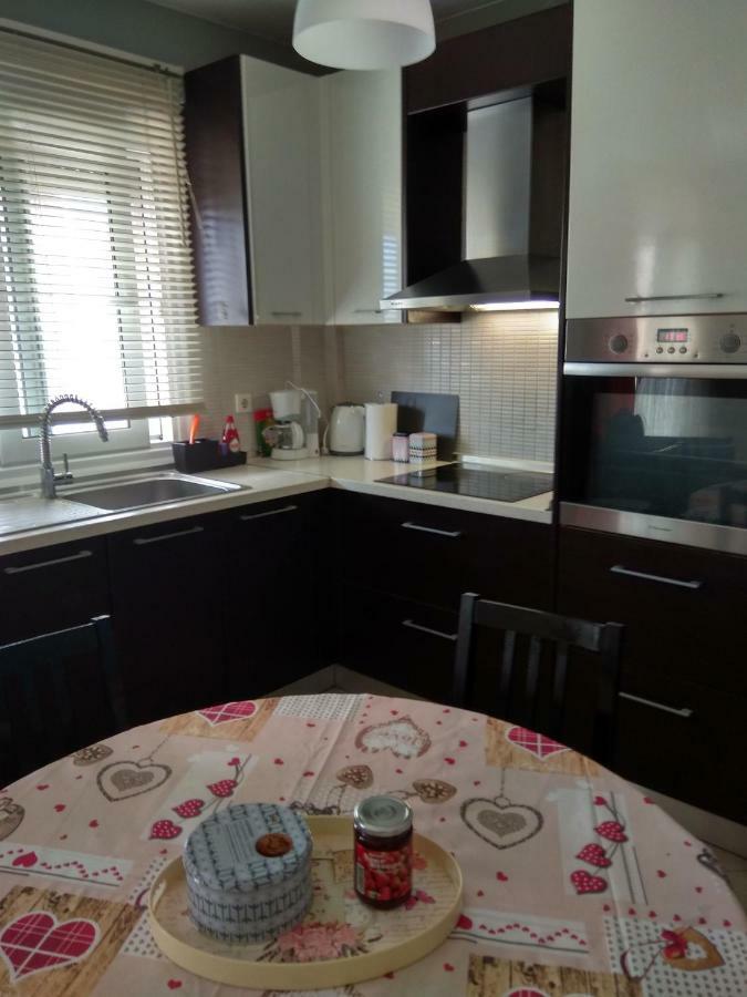 Nickys Place Perea Peraía Екстериор снимка