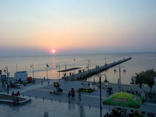 Nickys Place Perea Peraía Екстериор снимка