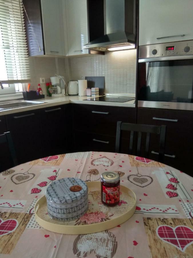 Nickys Place Perea Peraía Екстериор снимка